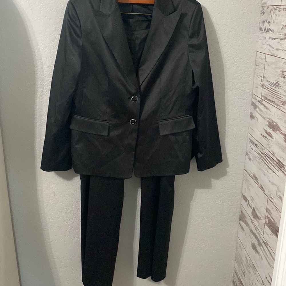 KASPER Women's pinstripe suit Size 14